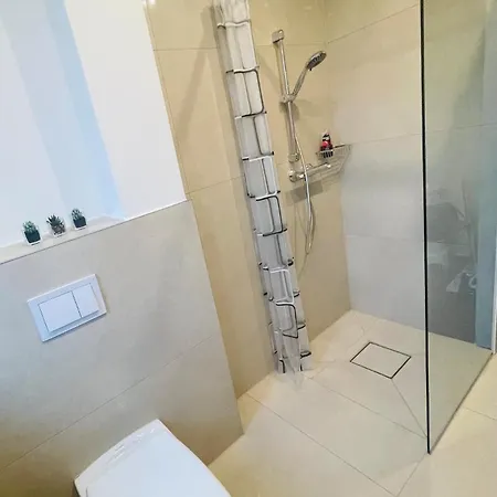 Ferien Oder Messewohnung Fuer 4 Personen