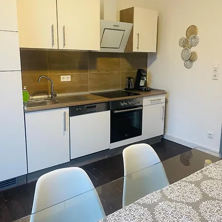 Ferien Oder Messewohnung Fuer 4 Personen * Sarstedt